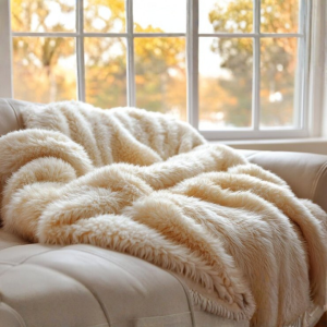 Luxury Faux Fur AC Blanket livelyhomez (2)
